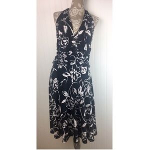 📫SOLD. White House Black Market Dress Halter